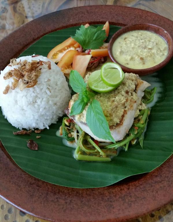 Tempatku Indonesian Restaurant And Rooms Senggigi Exterior photo